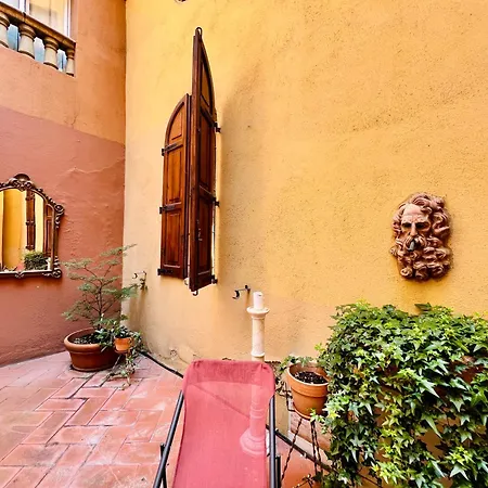 House Of Magic - Due Torri Apartman *